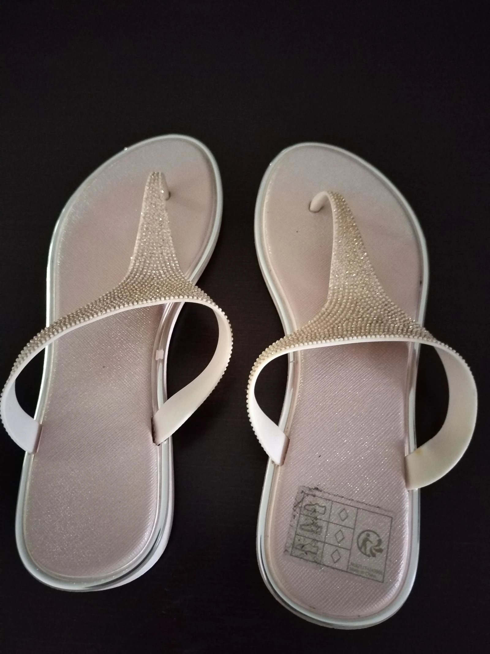 Beautiful pink and glitter strappy sandals, very comfortable and very soft, size 38. – photo 9